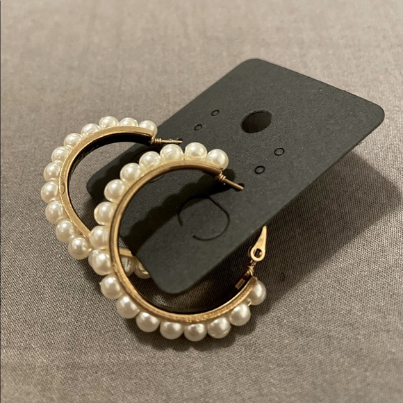 Cute Pearl Mini Hoop Earrings - Picture 1 of 2